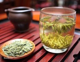 白毫银针茶籽(买白茶怕被坑？村姑陈教你9点干货，从叶底辨认品质，可以照搬)