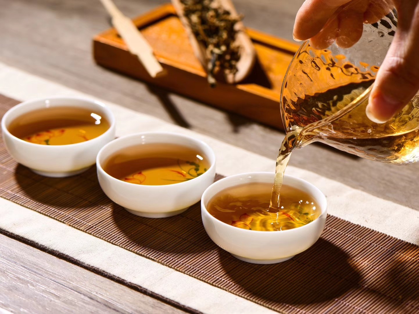 金螺滇红茶，茶叶中的“软黄金”