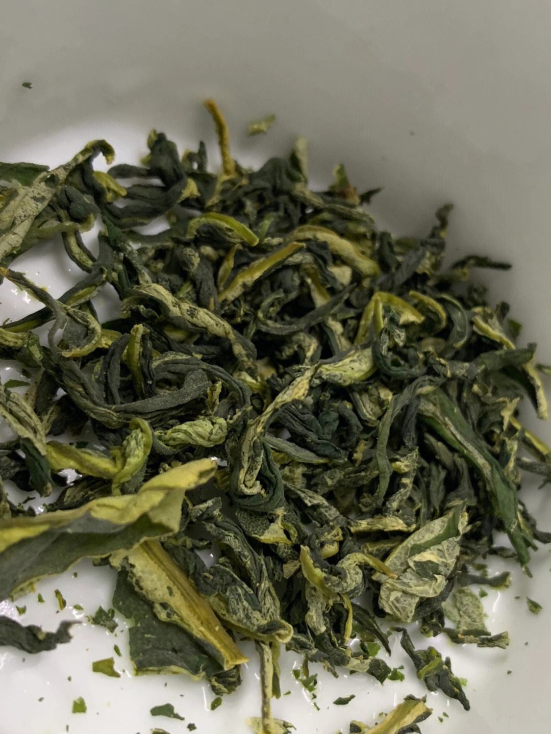 桑叶茶的药用功效(常用桑叶泡水，4个好处不比吃补品差，方便划算)
