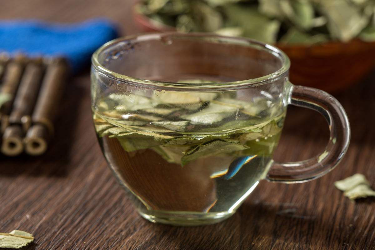 红枣桂圆姜茶功效(姨妈期的温柔救赎：红枣桂圆姜茶糕，暖宫驱寒的美味小确幸)